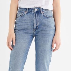 Urban outfitters mom slightly ripped mom jean